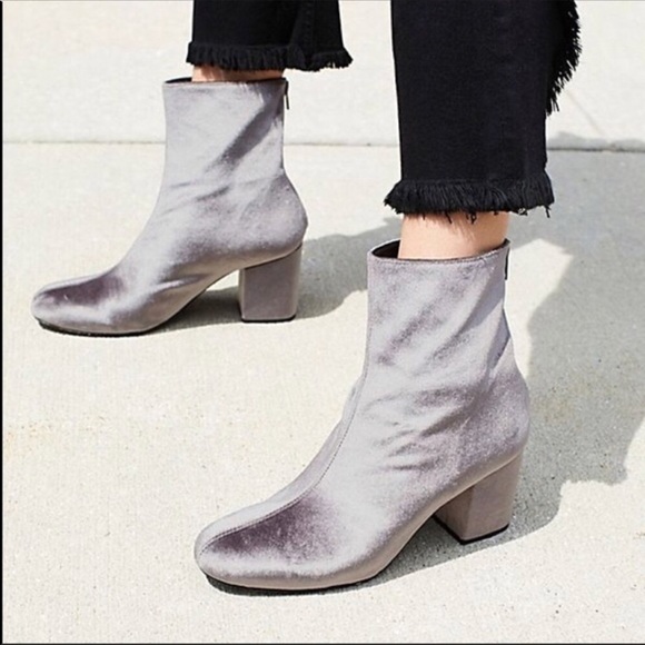Free People Shoes - Free People size 9 silver velvet ‘Cecile’ boots